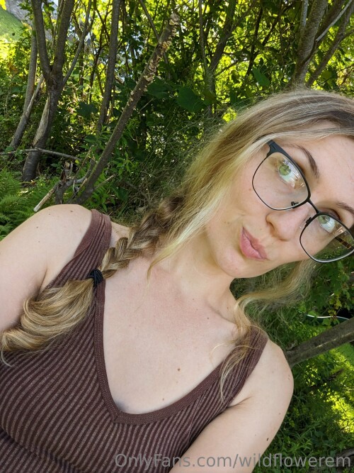 Wildflowerem Nude Leaked Onlyfans Photo Wildflowerem Nude Leaked Onlyfans Photo