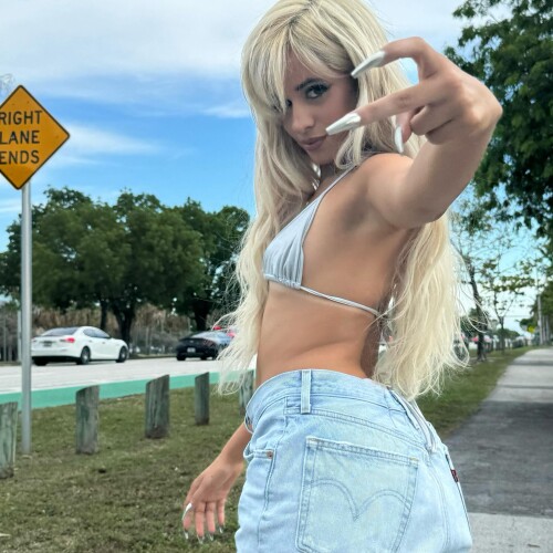 camila_cabello_1717718713_3384792354941164682_195968999cf4b5abe54599ca.jpg