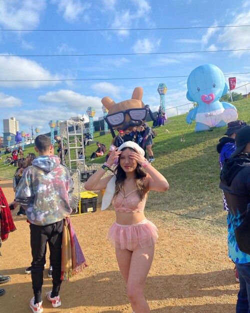 celia.b.tran---CreluDkN1pD---2f27a9d6db7c7c683.md.jpg