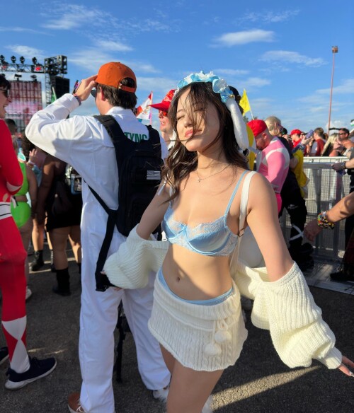 celia.b.tran---Cy_XP3EAi59---485cfe32eb2ecd5b5.md.jpg
