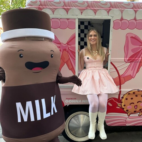 cookies--milk-truck-this-year-with-gonnaneedmilk-ad-gonnaneedmilk-twitchcon-3af7286caf24ad7eb.md.jpg