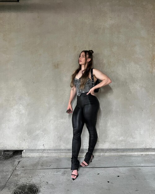 coraashleyy_1715987266_3370267919642461460_300788374ed6d279206260b0.md.jpg
