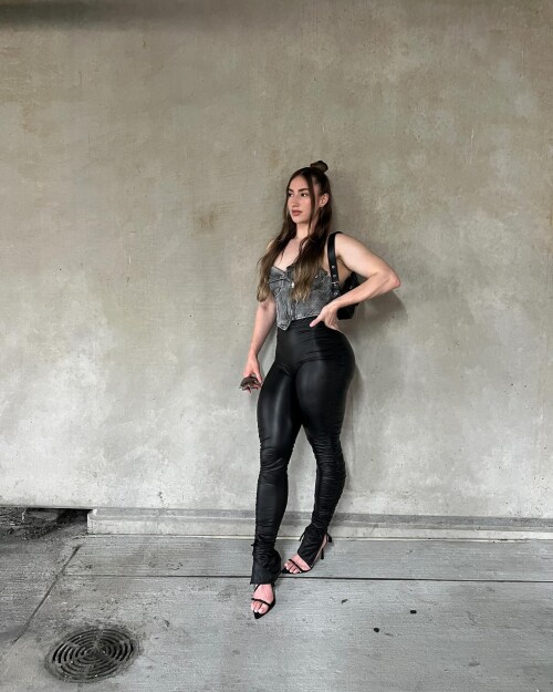 coraashleyy_1715987266_3370267919642498983_300788373d0b27b7f1f13bcb.md.jpg