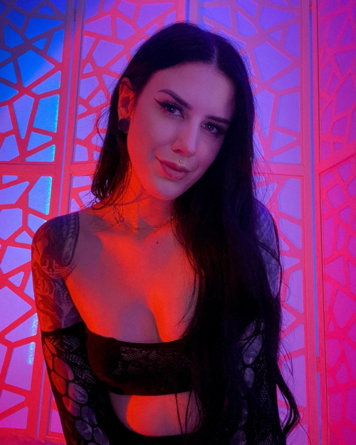MsKILLIONAIRE / Casey Nude Leaked Onlyfans Photo MsKILLIONAIRE / Casey Nude Leaked Onlyfans Photo