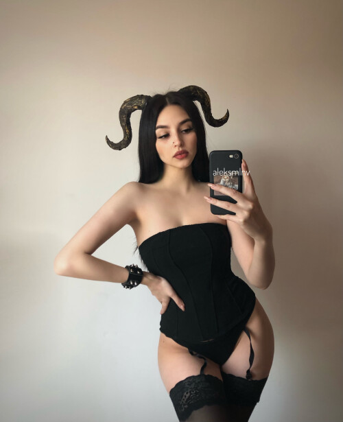 Aleksmlnv (aleksnmln) Nude Leaked Onlyfans Photo Aleksmlnv (aleksnmln) Nude Leaked Onlyfans Photo