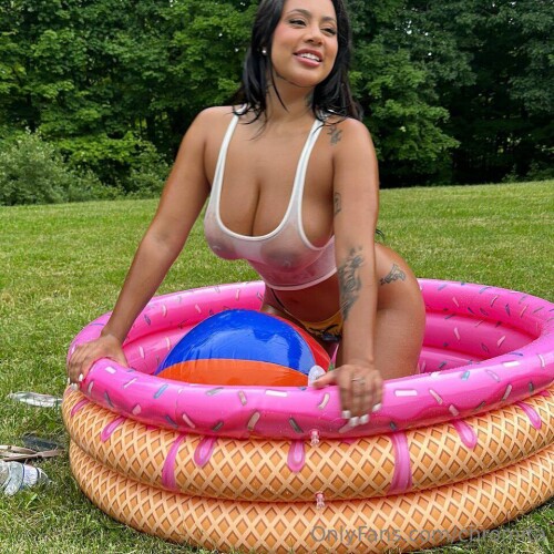 Chromazz / Chromita Nude Leaked Onlyfans Photo Chromazz / Chromita Nude Leaked Onlyfans Photo