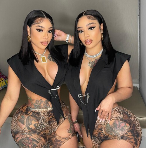 Double Dose Twins Nude Leaked Onlyfans Photo Double Dose Twins Nude Leaked Onlyfans Photo