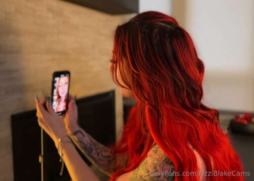 Lizzi Blake Nude Leaked Onlyfans Photo Lizzi Blake Nude Leaked Onlyfans Photo