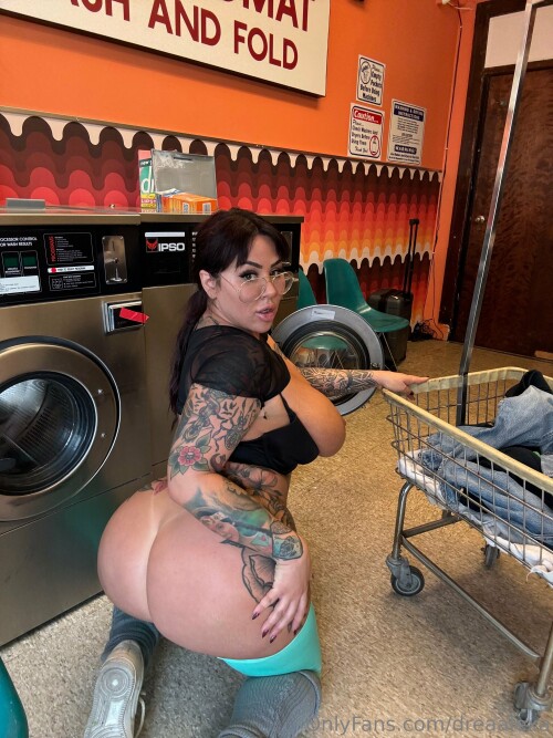 DICKtator aka dreaalexa Nude Leaked Onlyfans Photo DICKtator aka dreaalexa Nude Leaked Onlyfans Photo
