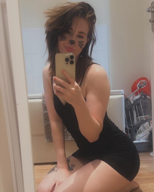 emmaontwitch_1724086701_3438210906154583046_2180282745c2211d81189e622.md.jpg