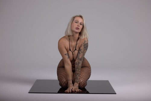 Caro_loesel Nude Leaked Onlyfans Photo