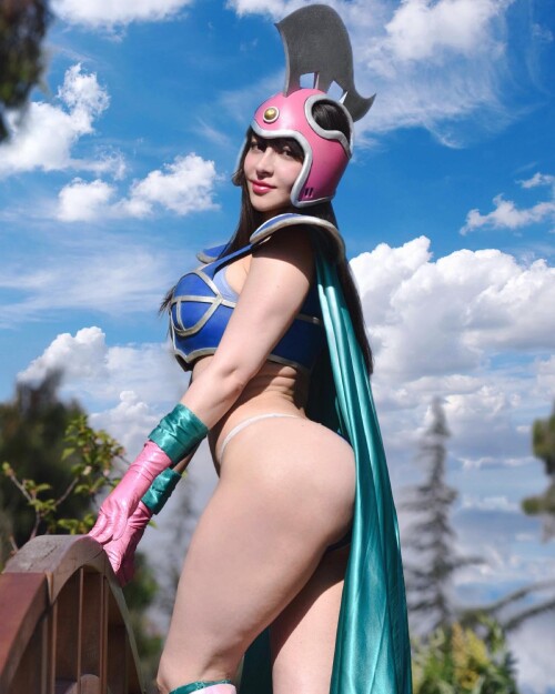 fabibiworldcosplay_32475721447490640618c04f46e72220a27.jpg