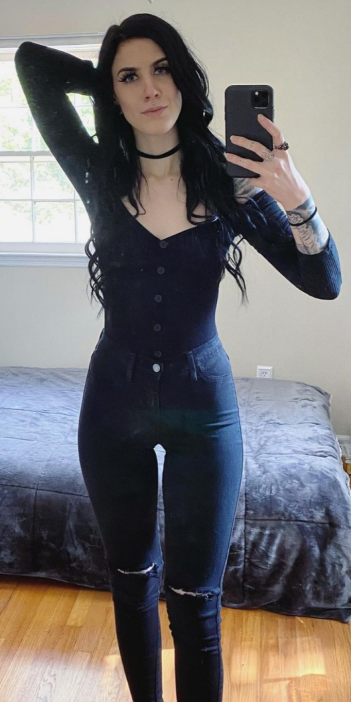 MsKILLIONAIRE / Casey Nude Leaked Onlyfans Photo MsKILLIONAIRE / Casey Nude Leaked Onlyfans Photo
