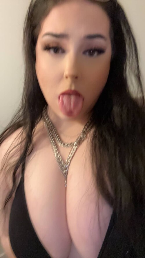 Angelinuhz Nude Leaked Onlyfans Photo