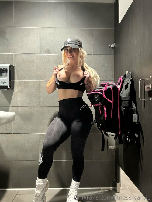 fitnessbarbie_4642304273878_source-127f9df08b98ba229b.jpg