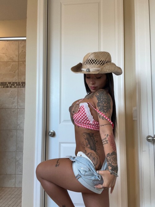 Danielle Cohn Nude Leaked Onlyfans Photo