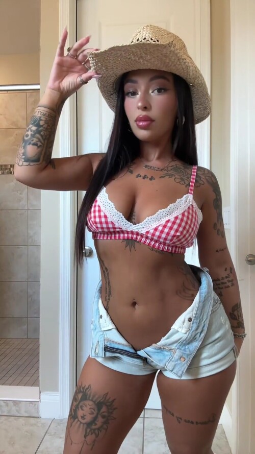 Danielle Cohn Nude Leaked Onlyfans Photo