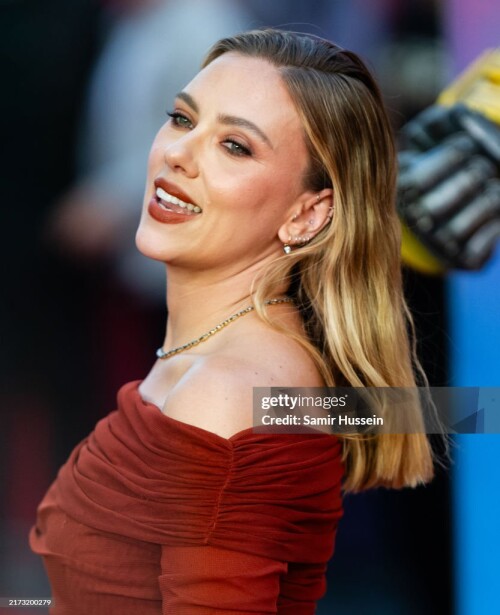 LONDON, ENGLAND - SEPTEMBER 19: Scarlett Johansson attends the European Premiere of "Transformers On