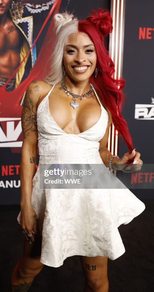 INGLEWOOD, CALIFORNIA - JANUARY 06: Zelina Vega at the Netflix's LA Premiere of WWE Monday Night RAW