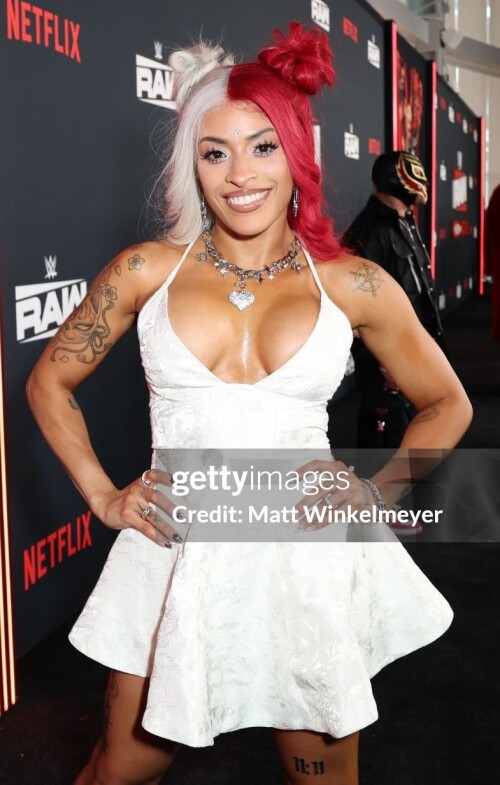 INGLEWOOD, CALIFORNIA - JANUARY 06: Zelina Vega attends Netflix's Debut of WWE Monday Night Raw at I