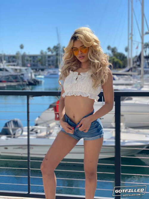Destiny Cruz | destinycruzxxx Nude Leaked Onlyfans Photo