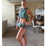 hollyholm_97947328_159603592207626_4754602685758346960_ne439f72f7b89f920