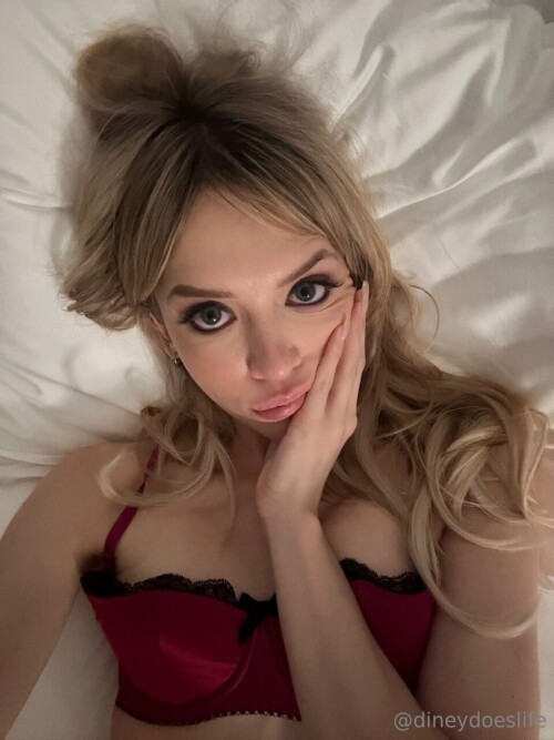 Dineyland Nude Leaked Onlyfans Photo