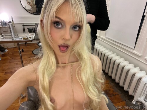 Dineyland Nude Leaked Onlyfans Photo