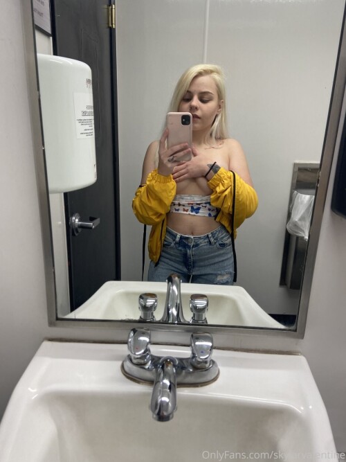 Skylar Valentine Nude Leaked Onlyfans Photo Skylar Valentine Nude Leaked Onlyfans Photo