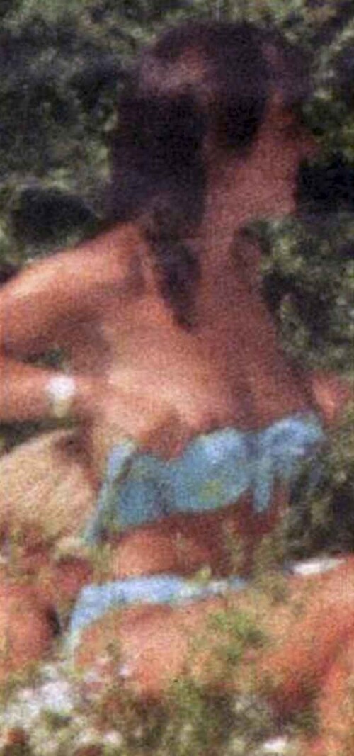 if-only-i-could-find-better-versions-of-these-topless-v0-bpymgeq5jyy913a03526e6a7238ef.jpg