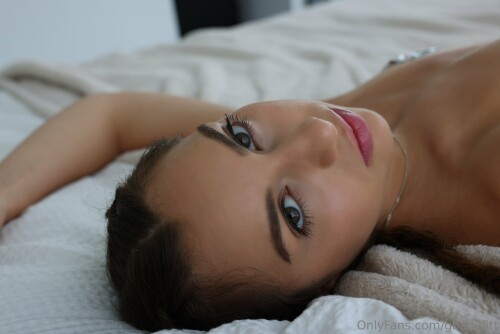 Grace Robert - gbabyfitt Nude Leaked Onlyfans Photo Grace Robert - gbabyfitt Nude Leaked Onlyfans Photo