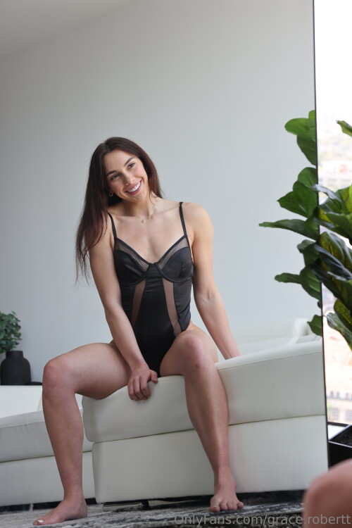 Grace Robert - gbabyfitt Nude Leaked Onlyfans Photo Grace Robert - gbabyfitt Nude Leaked Onlyfans Photo