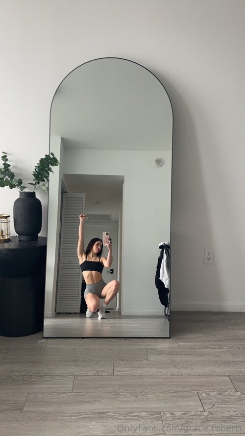 Grace Robert - gbabyfitt Nude Leaked Onlyfans Photo Grace Robert - gbabyfitt Nude Leaked Onlyfans Photo
