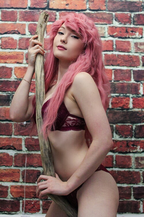 Leah Daberry | ChameLeahn | Daberrybestcosplay | ReptiLeahn Nude Leaked Onlyfans Photo