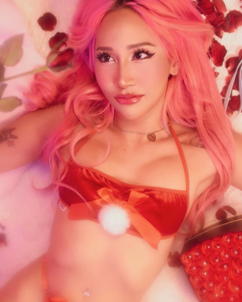 Suri / surisnow Nude Leaked Onlyfans Photo Suri / surisnow Nude Leaked Onlyfans Photo