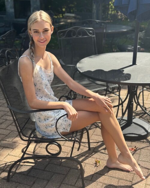 itsclairejameson__2024-10-18--08-50_969878cb6abd14c42.jpg