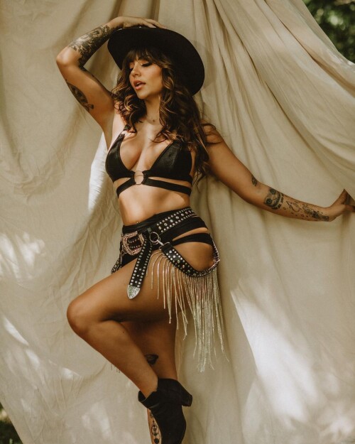 Sylina Ruiz (itssylina) Nude Leaked Onlyfans Photo