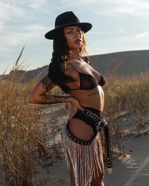 Sylina Ruiz (itssylina) Nude Leaked Onlyfans Photo