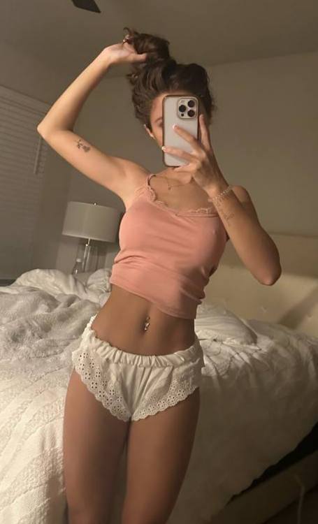 Catalinasof Janicee.janicee Nude Leaked Onlyfans Photo Catalinasof Janicee.janicee Nude Leaked Onlyfans Photo