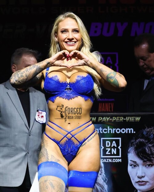 Ebanie Bridges Nude Leaked Onlyfans Photo