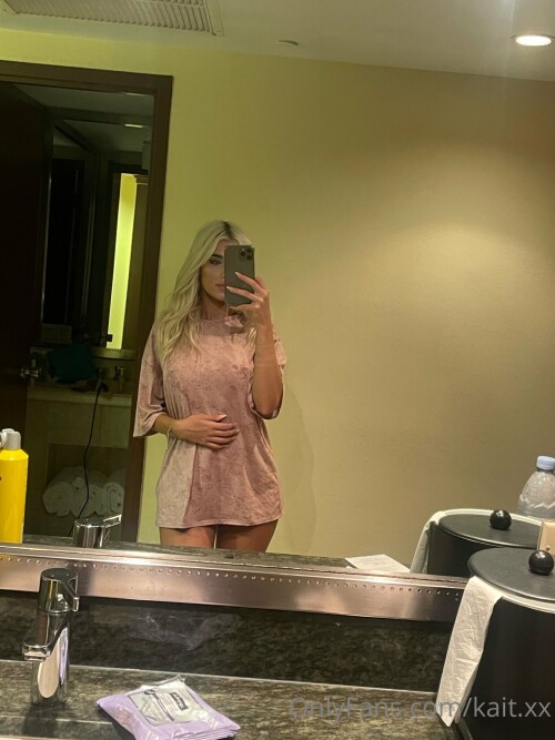 kait.xx Nude Leaked Onlyfans Photo kait.xx Nude Leaked Onlyfans Photo