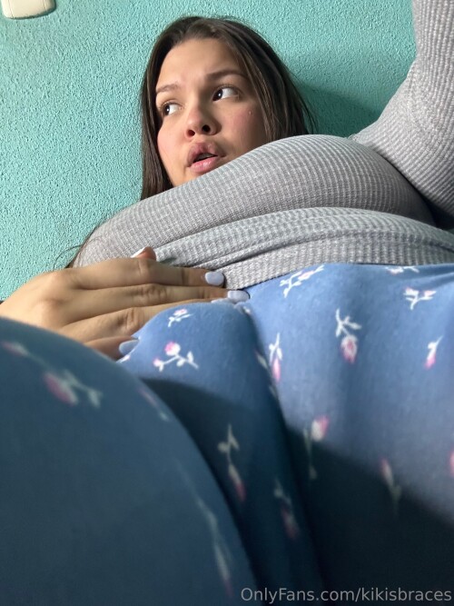 kikisbraces Nude Leaked Onlyfans Photo kikisbraces Nude Leaked Onlyfans Photo