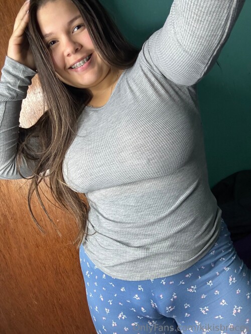 kikisbraces Nude Leaked Onlyfans Photo kikisbraces Nude Leaked Onlyfans Photo
