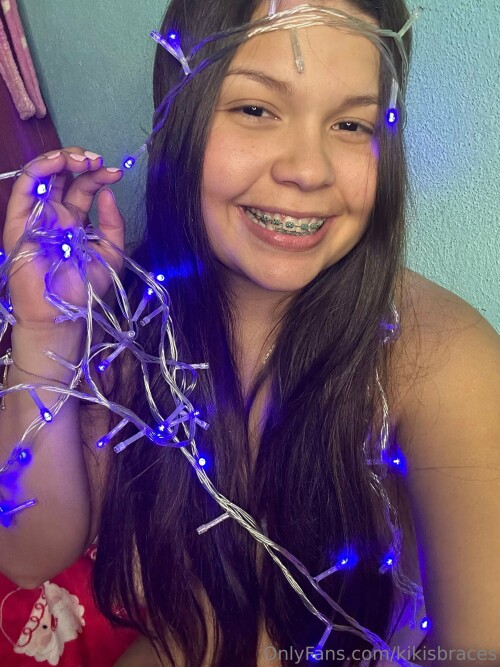 kikisbraces Nude Leaked Onlyfans Photo kikisbraces Nude Leaked Onlyfans Photo