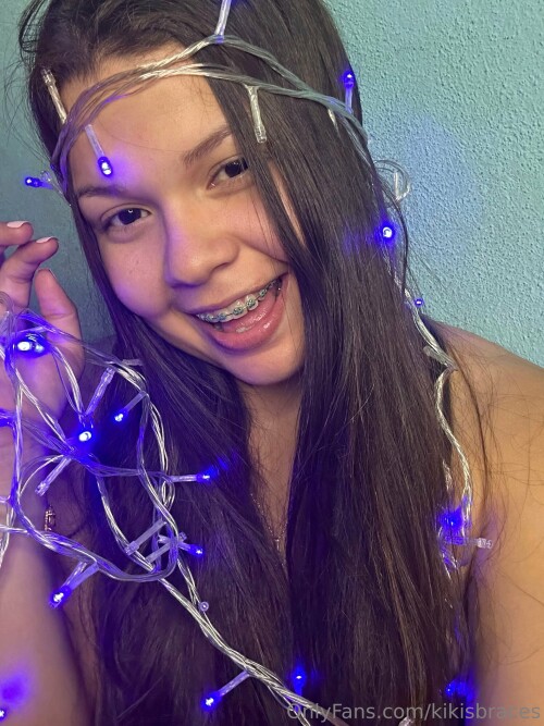kikisbraces Nude Leaked Onlyfans Photo kikisbraces Nude Leaked Onlyfans Photo