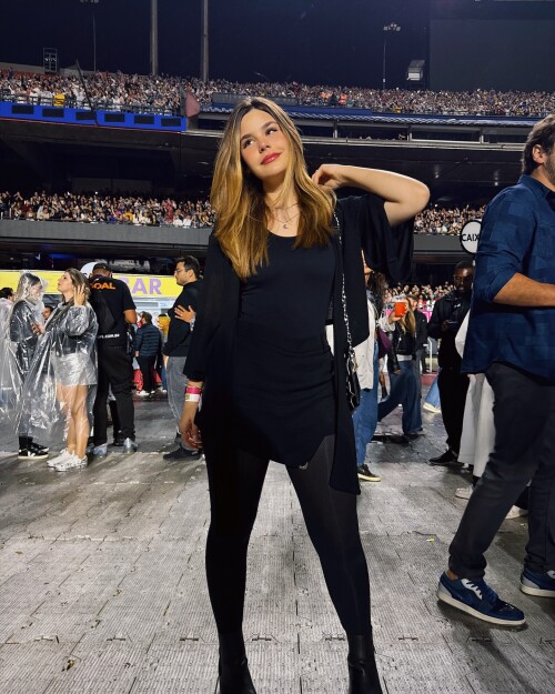 luara_17289352739099d71f5a501821a5e.jpg