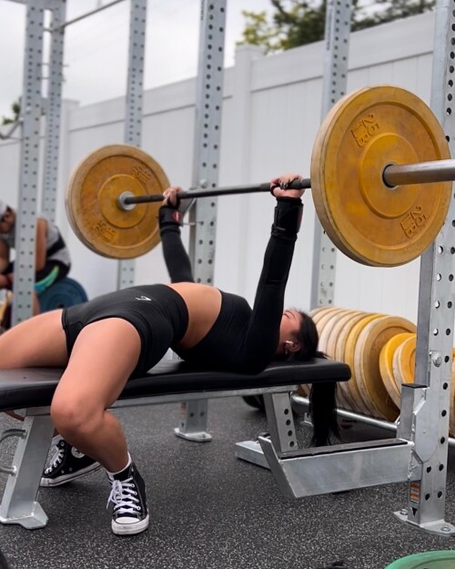 lyla.fit_1654701062_2856161981859737567_40958515443bc5d31d00be4afbc.md.jpg