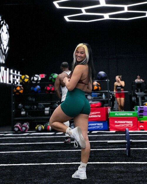 lyla.fit_1677514281_3047533137782083959_409585154435922972dc5ffb18e.md.jpg