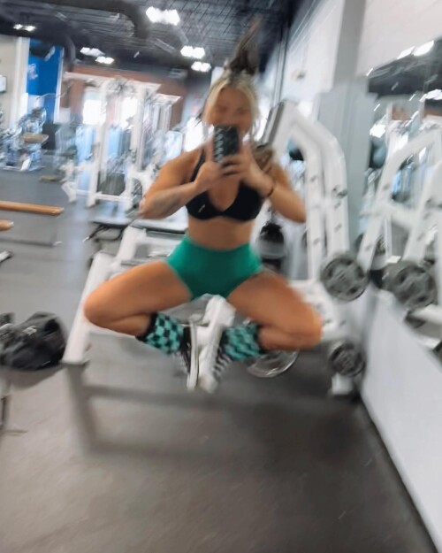 lyla.fit_1681486513_3080854628572629545_4095851544310c4dd9a70423ff8.md.jpg
