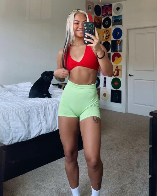 lyla.fit_1684429439_3105541681681249067_409585154439de8571d883561fb.md.jpg